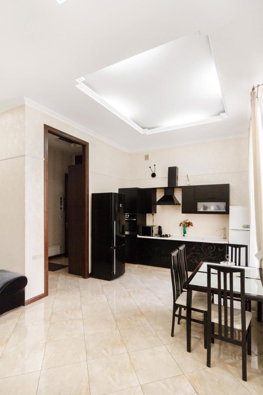 Downtown Prestige Apartment Odessa Eksteriør bilde